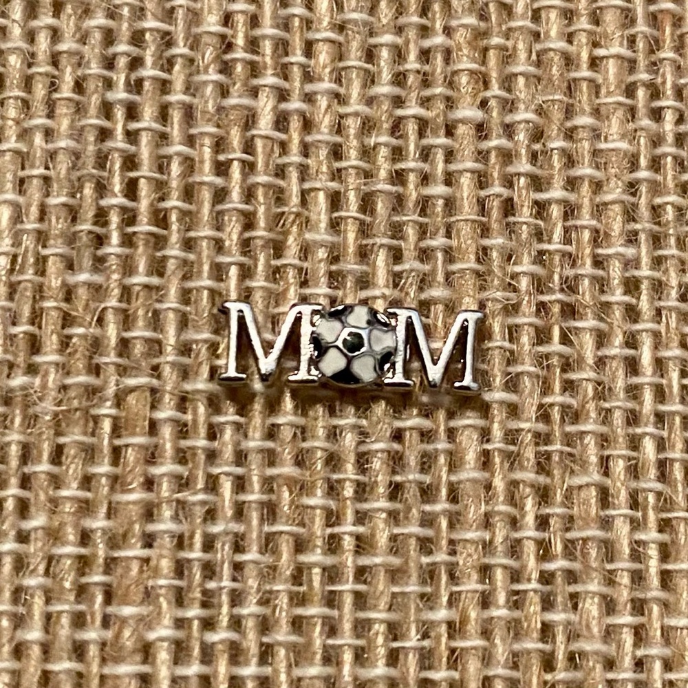 New Origami Owl "Soccer Mom" Charm (Retired)